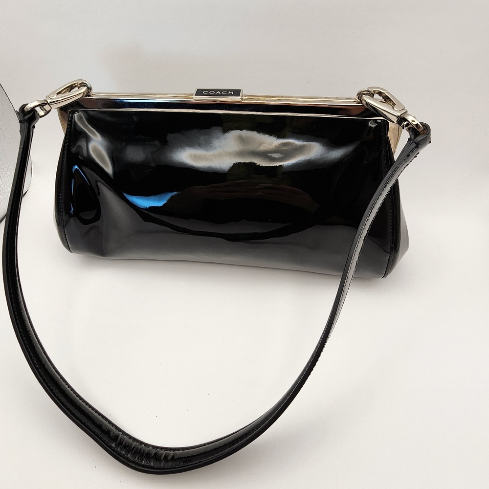 Coach Patent Clutch